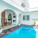 Villa Putih
