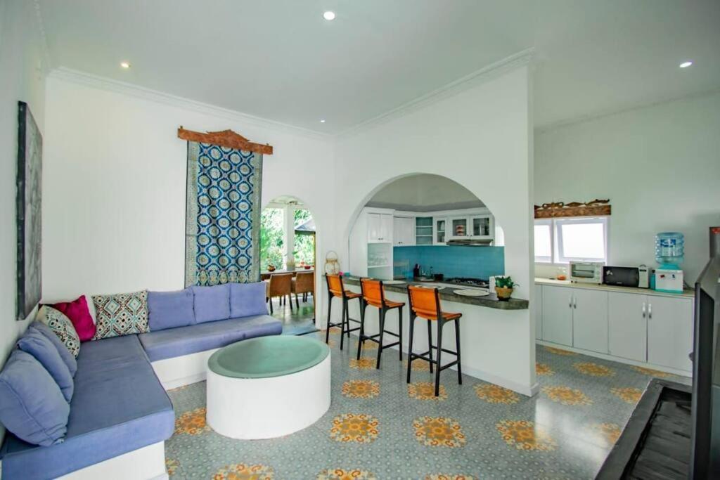 Putih Villa Seminyak (Bali)